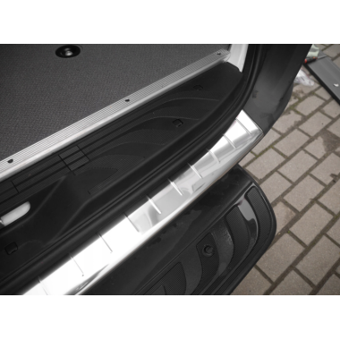 Накладка на задний бампер (полированная) Mercedes Sprinter W907 (2018-) бренд – Omtec (Omsaline) главное фото