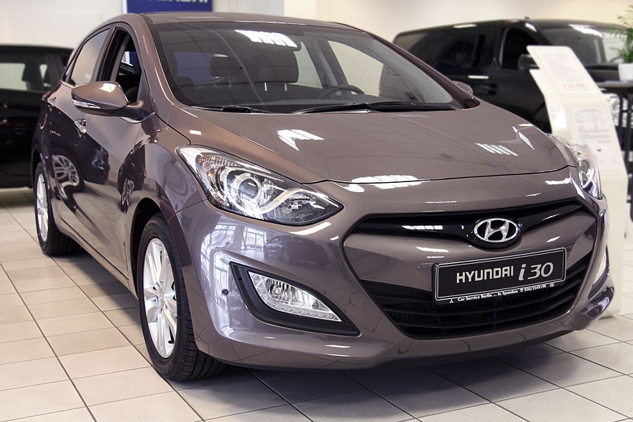 Nakladka Na Zadnij Bamper S Zagibom Hyundai I30 Cw 12 Kupit V Kaliningrade Za 3700 Rub Internet Magazin Chrome Center Ru